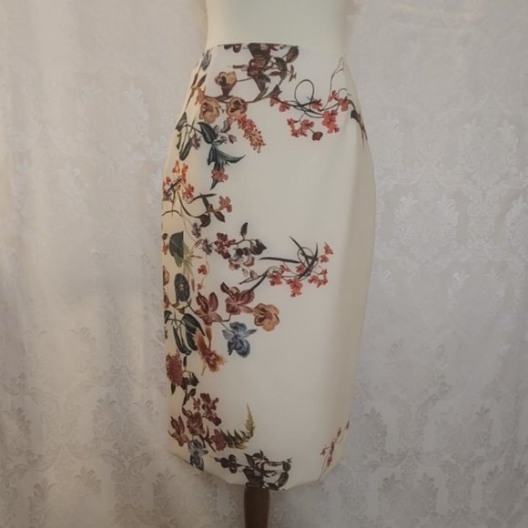 Antonio Melani Cedric Floral Pencil Skirt Size 4 NWT - Picture 3 of 16